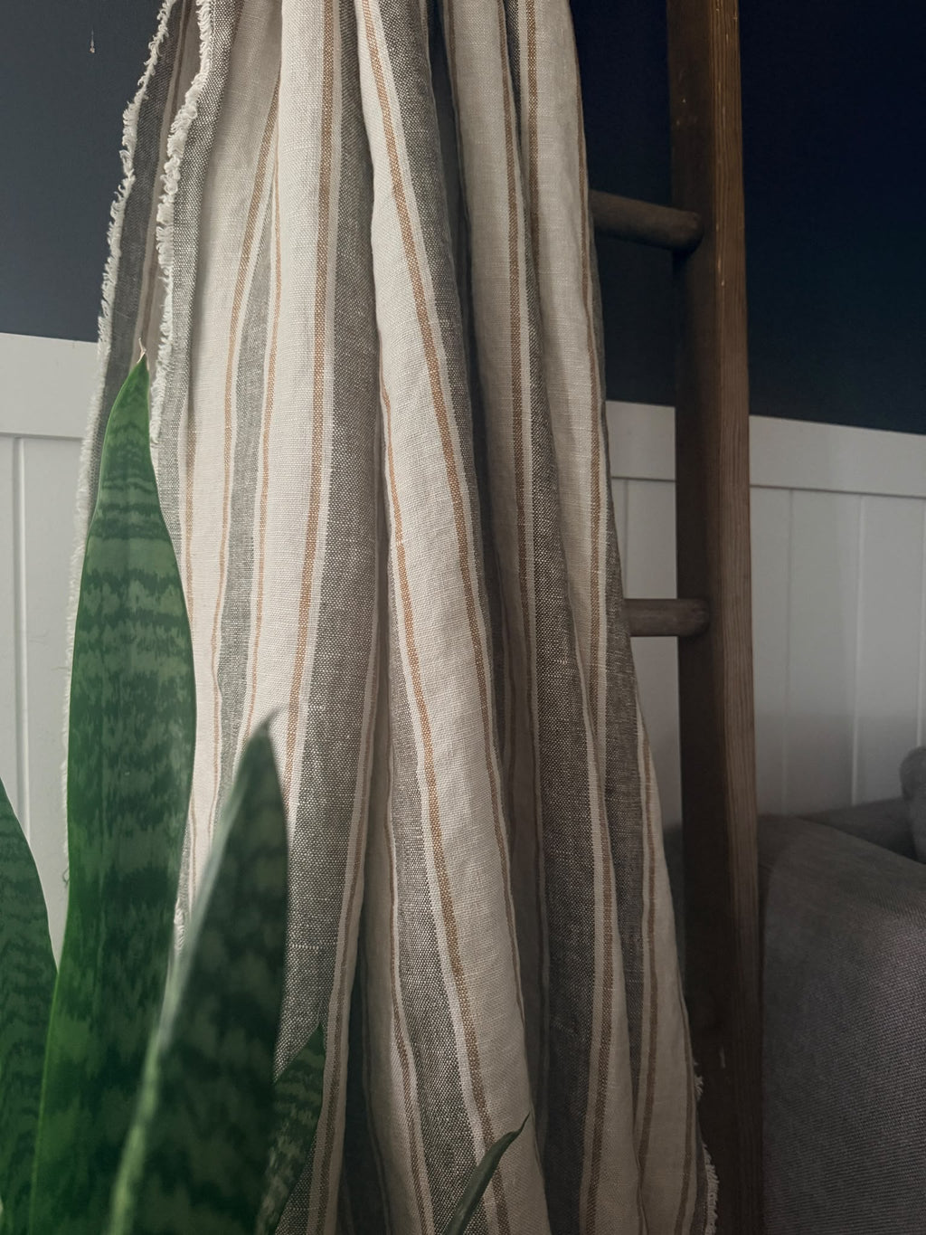 Marlow 100% French Linen Throw